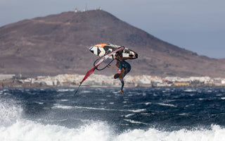 WINDSURFING: HARNESSING THE POWER OF WIND AND WAVES FOR EXTREME AQUATIC THRILLS